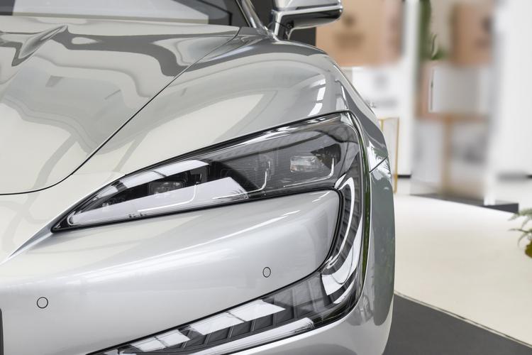 Yangwang U7 EV - фото 11