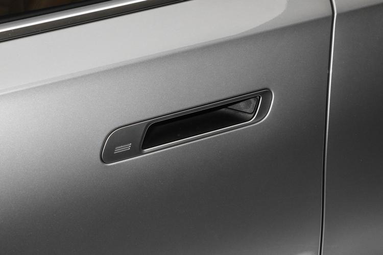 BMW i7 - фото 12