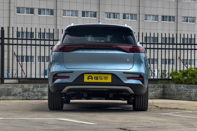 BYD Tang EV - фото 6