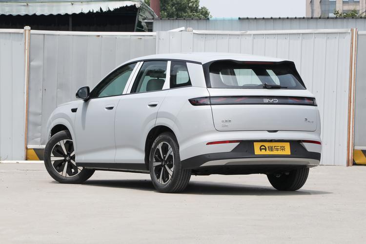 BYD Yuan PLUS - фото 5