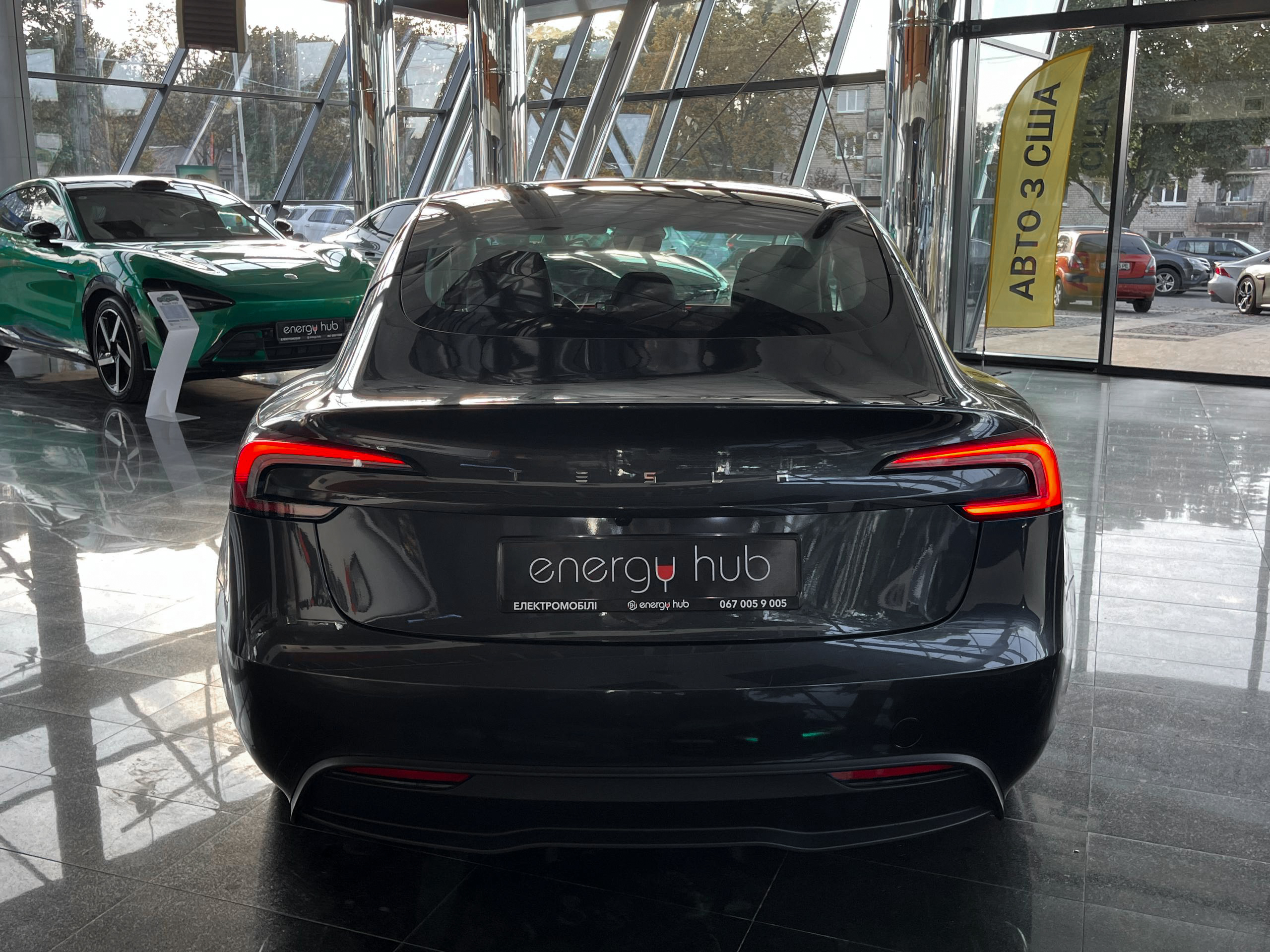 Tesla Model 3 - фото 5