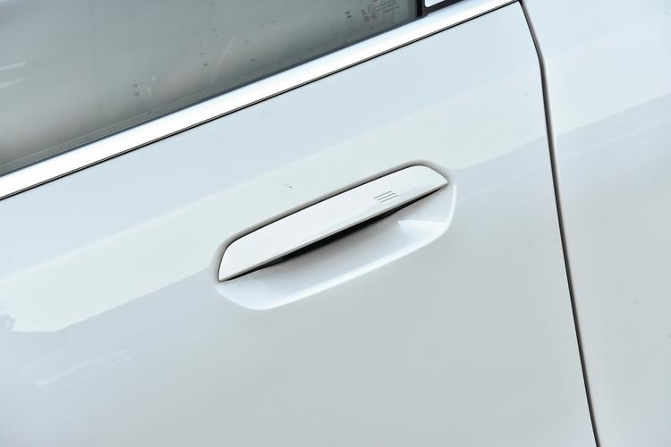 BMW i5 - фото 12