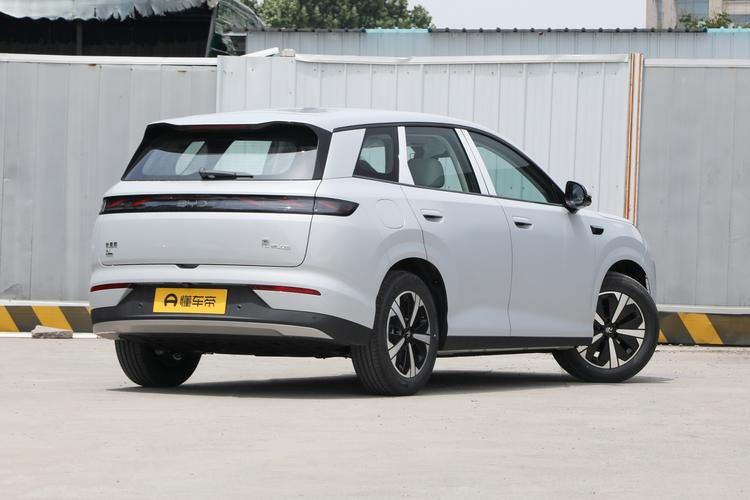 BYD Yuan PLUS - фото 7