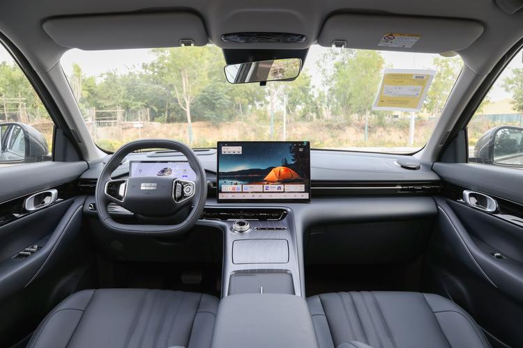 Geely E5 - фото 13