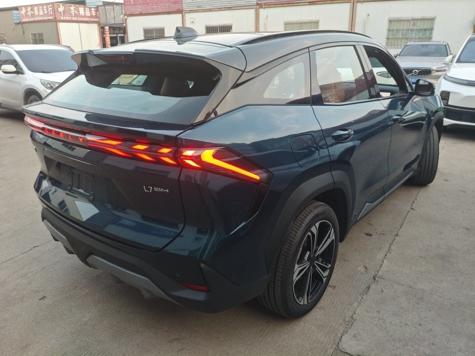 Geely L7 - фото 6