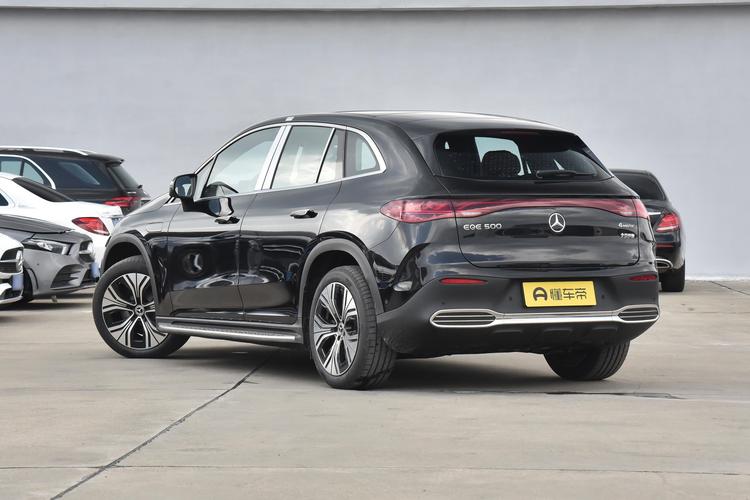 Mercedes-Benz EQE SUV - фото 5