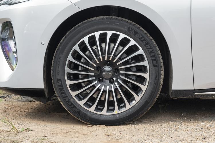 BYD Seal 08 EV - фото 11