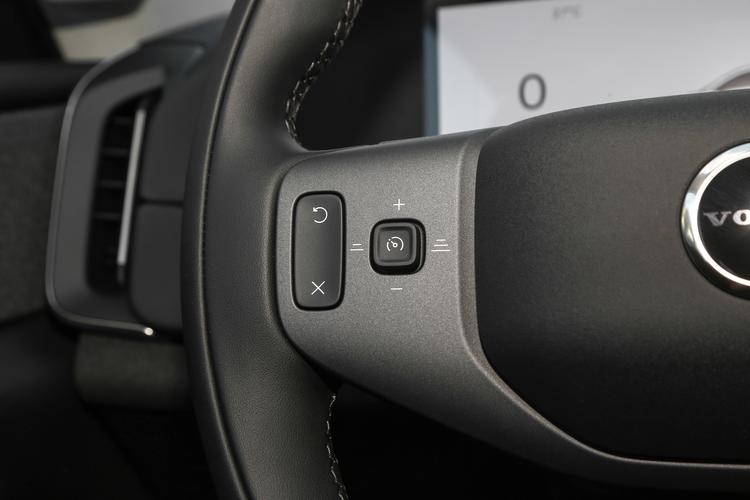 Volvo XC70 - фото 26