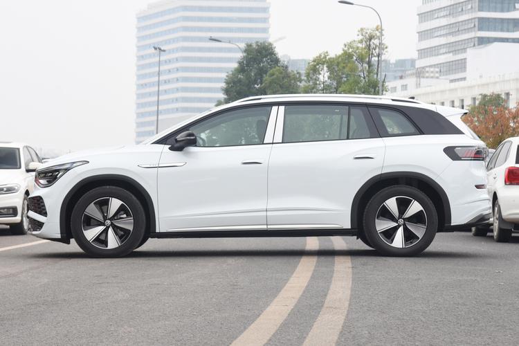 Volkswagen ID.6 X - фото 4