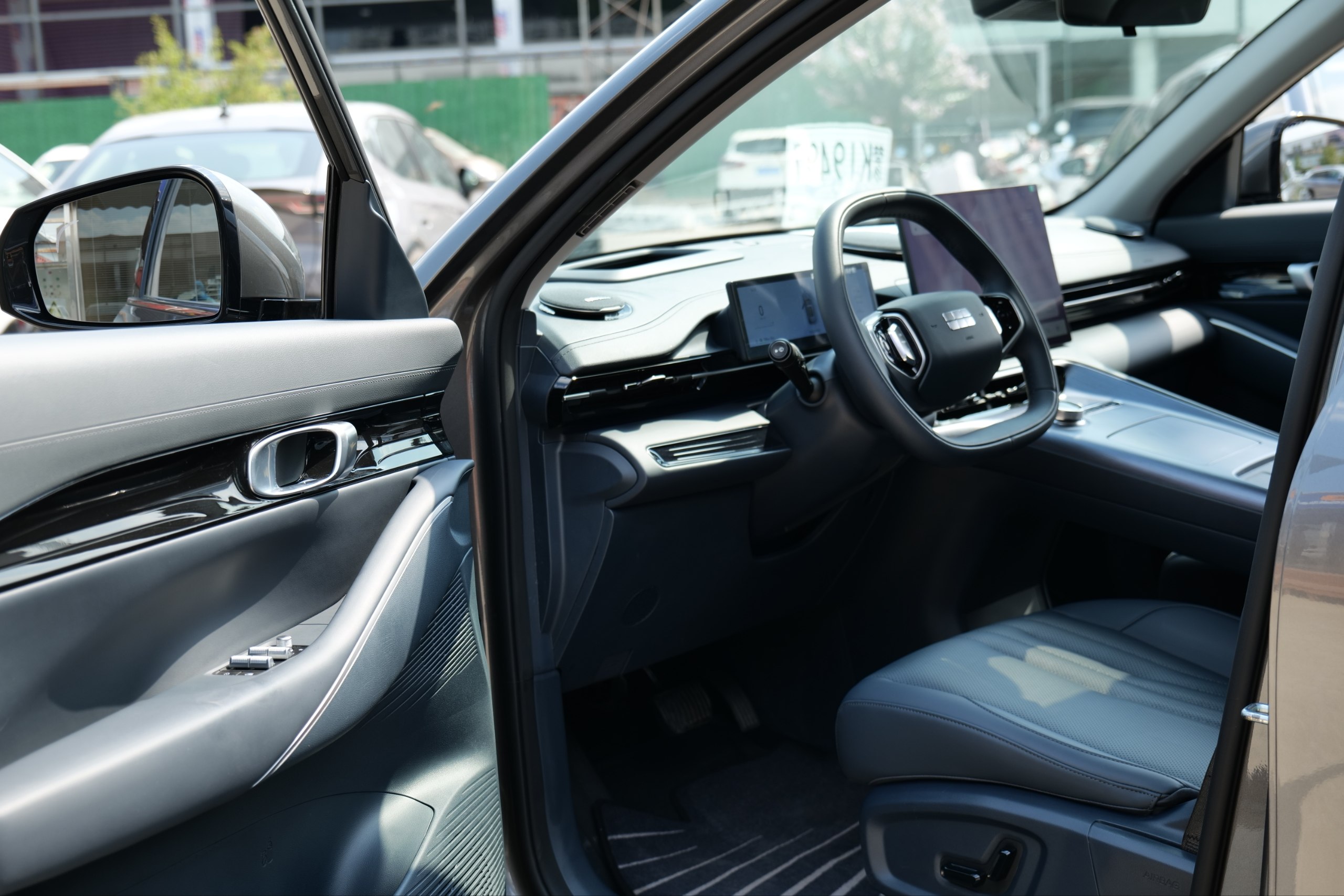 Geely E5 - фото 7