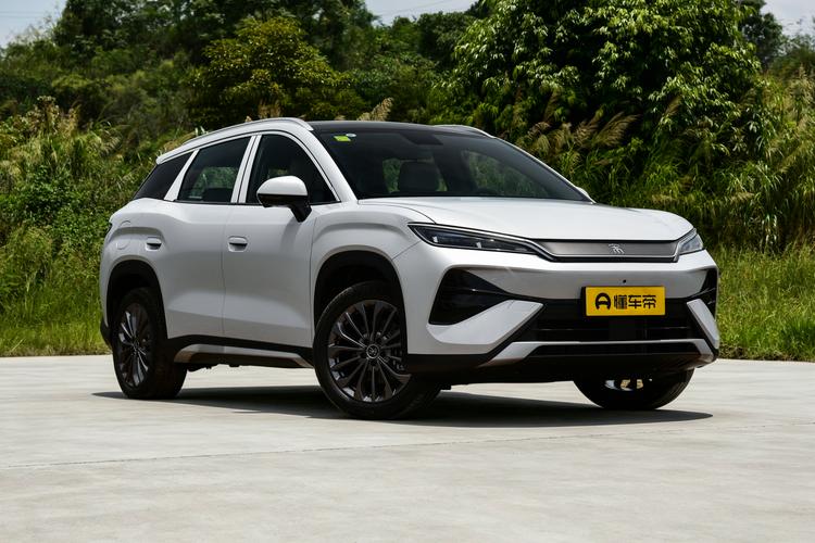 BYD Song Ultra DM - фото 3