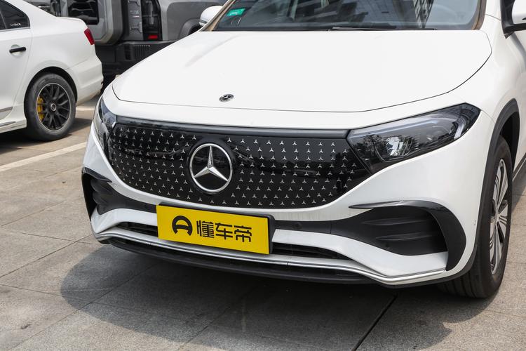 Mercedes-Benz EQA - фото 9