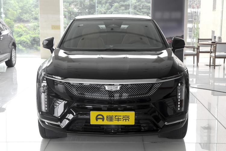 Cadillac Optiq - фото 2