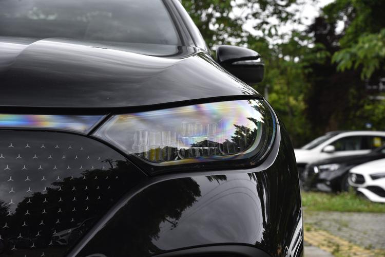 Mercedes-Benz EQE SUV - фото 11