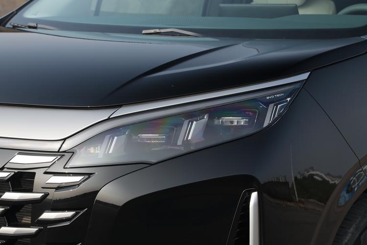 BYD Xia - фото 9