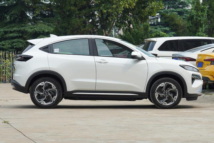 Honda M-NV - фото 8