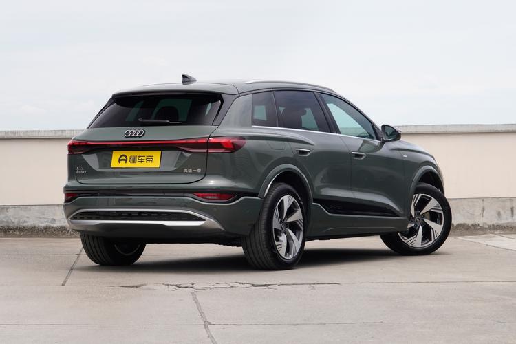 Audi Q6L e-tron - фото 7