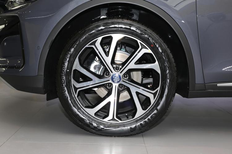 BYD Tang DM - фото 12