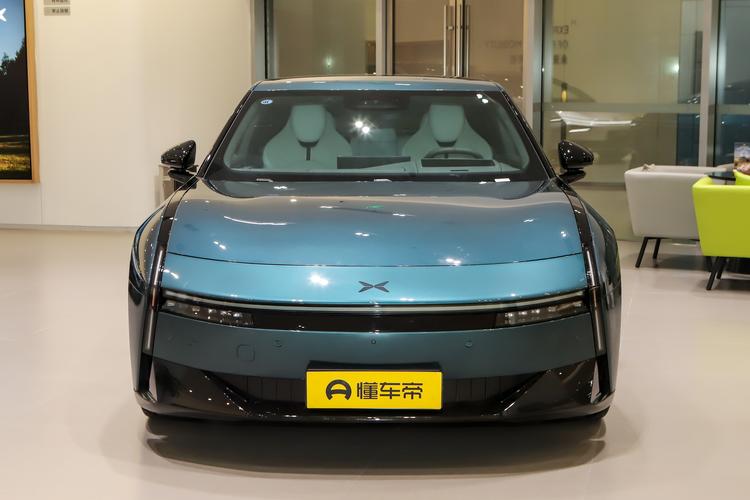 XPENG P7 - фото 2