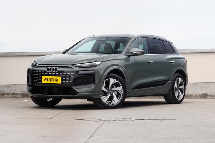 Audi Q6L e-tron - фото 1