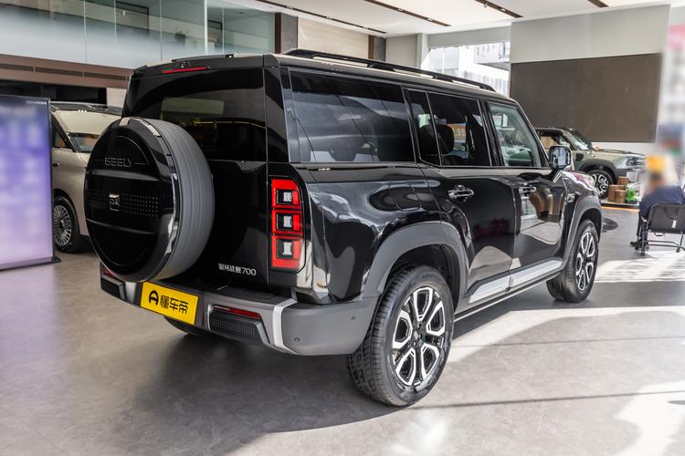 Geely Galaxy Battleship 700 - фото 7