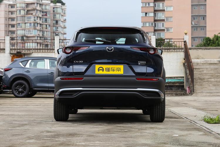 Mazda CX-30 EV - фото 6