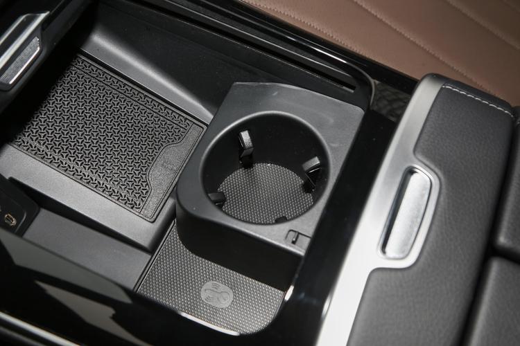 Mercedes-Benz EQE - фото 51