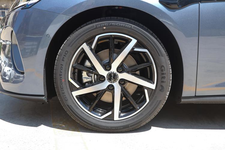 BYD Seal 07 DM - фото 12