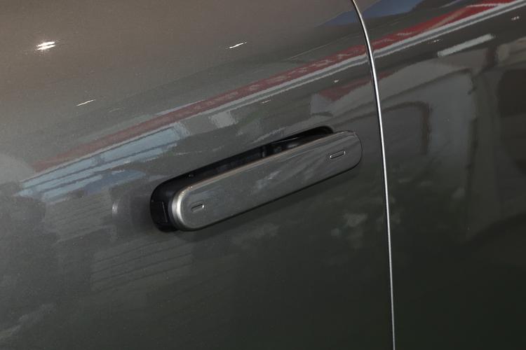 Volkswagen ID. ERA 9X - фото 11