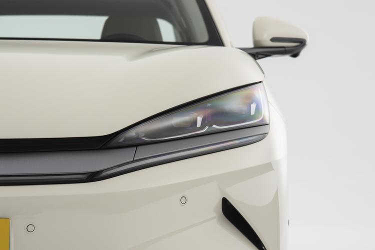 BYD Qin L EV - фото 11