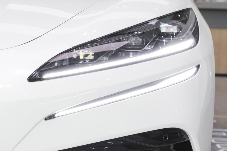 Denza Z9 EV - фото 12