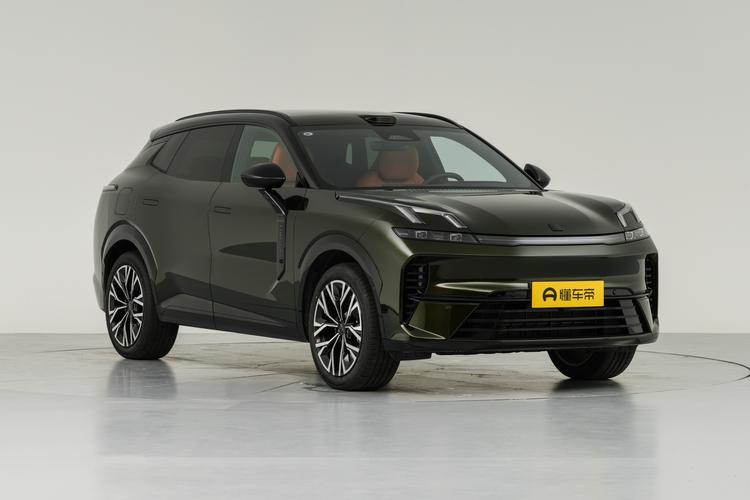 Lynk & Co 08 EM-P - фото 3