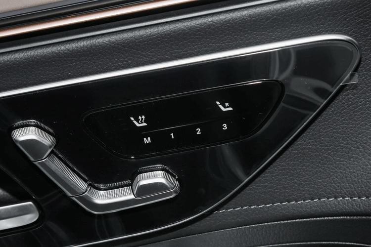Mercedes-Benz EQE - фото 48