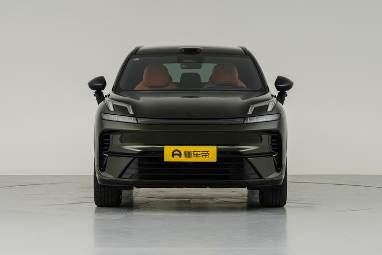 Lynk & Co 08 EM-P - фото 2
