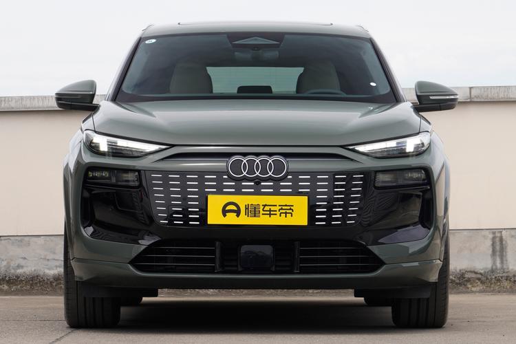 Audi Q6L e-tron - фото 12