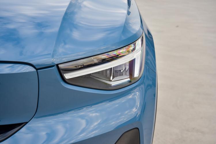 Volvo C40 Recharge - фото 11