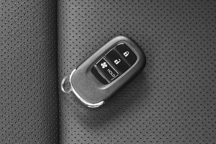 Honda e:NS1 - фото 10