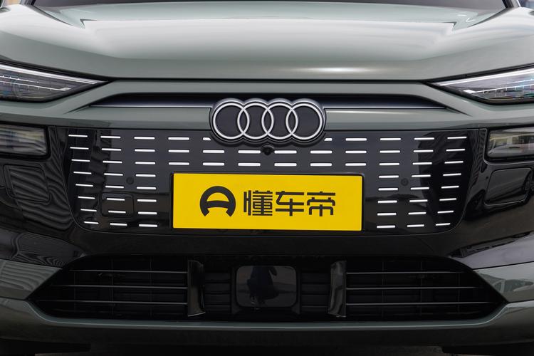 Audi Q6L e-tron - фото 10