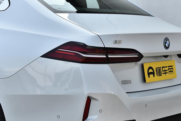 BMW i5 - фото 14