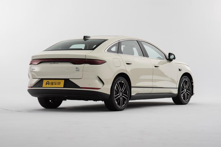 BYD Qin L EV - фото 7