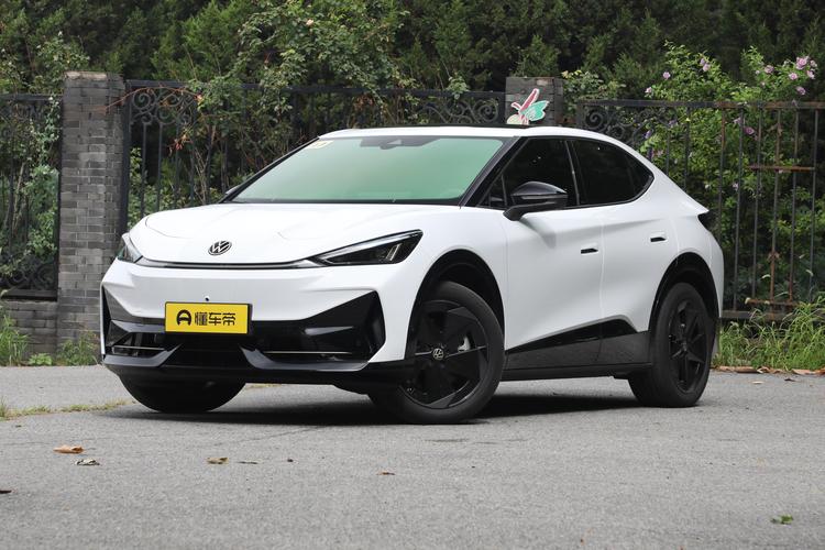 Volkswagen ID.UNYX - фото 1