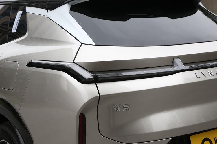 Lynk 08 EM-P - фото 13