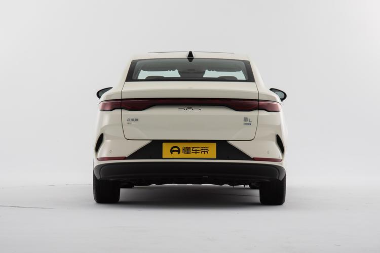 BYD Qin L EV - фото 6