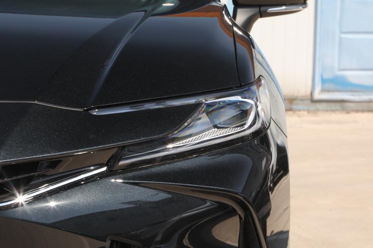 Toyota Camry - фото 11