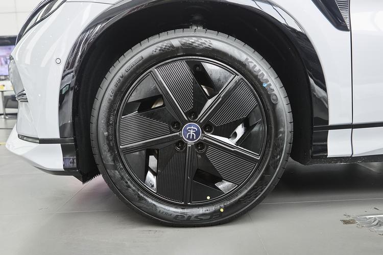 BYD Song L EV - фото 12