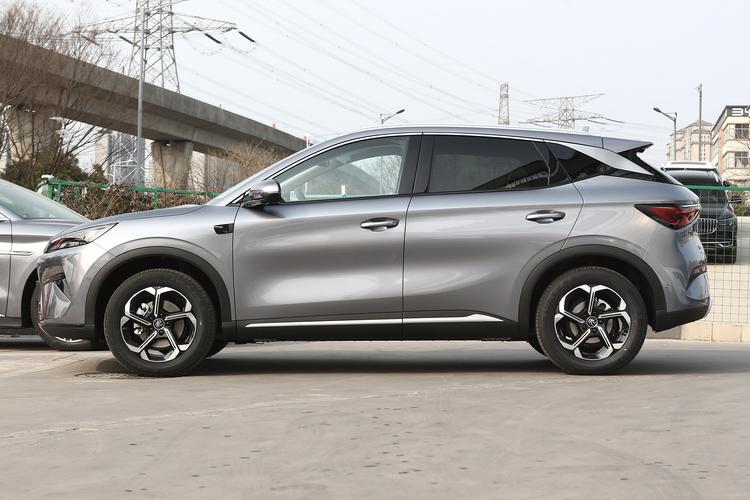 BYD Yuan PLUS - фото 5