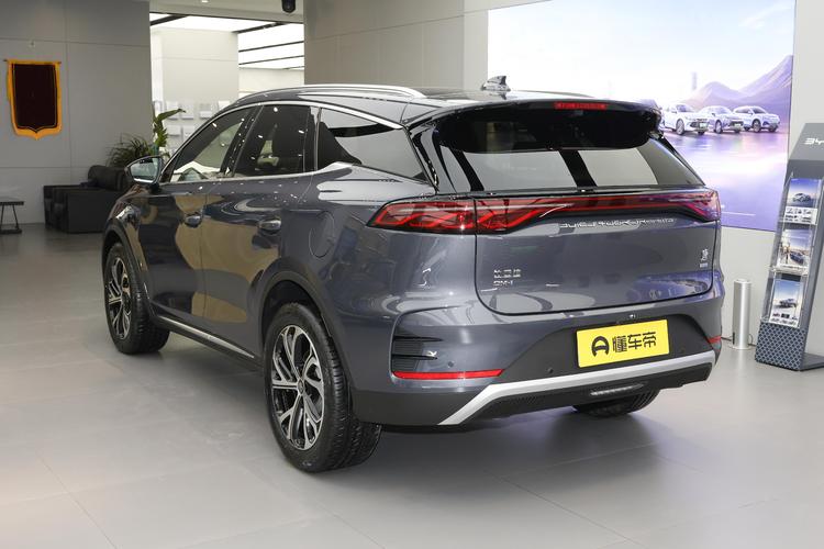 BYD Tang DM - фото 5