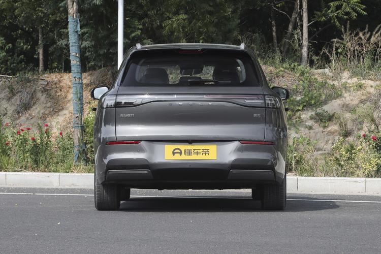 Geely E5 - фото 6
