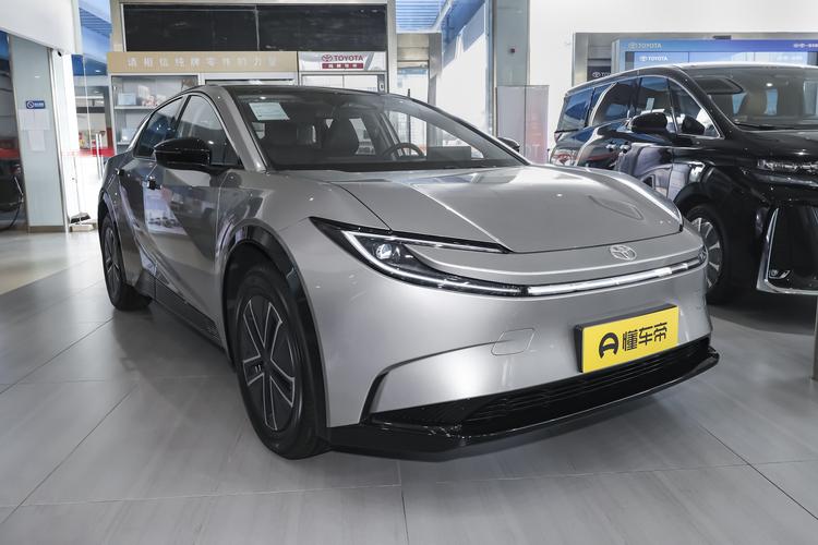 Toyota bZ5 - фото 3