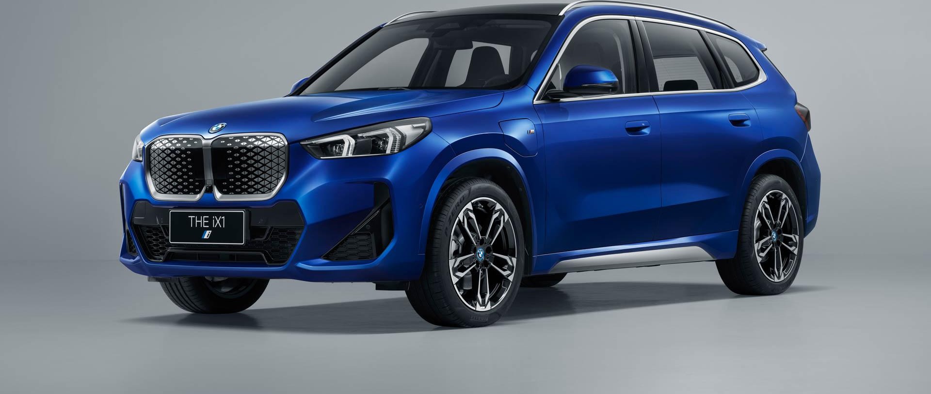 BMW iX1